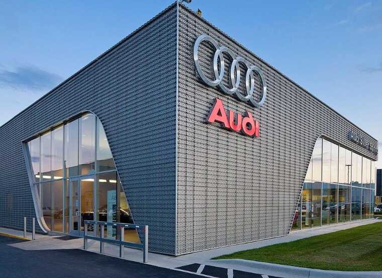   Audi    IT-   